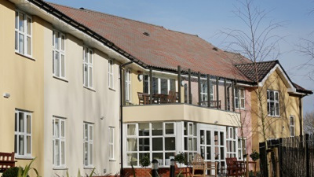 De Lucy House Named in Top 20 East of England Care Homes Greensleeves