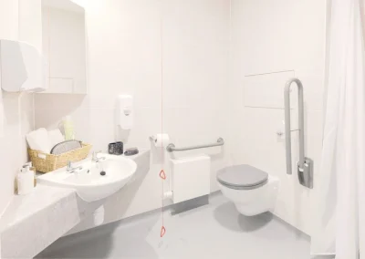 Bathroom at the Meadowcroft in Tooting & Wandsworth