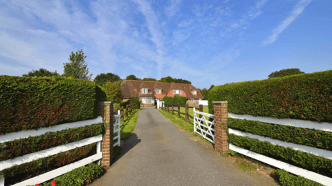 Whitegates in Hastings, East Sussex TN35 4SB