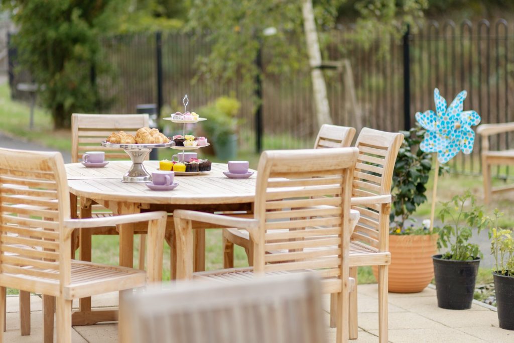 De Lucy House Garden and Spaces