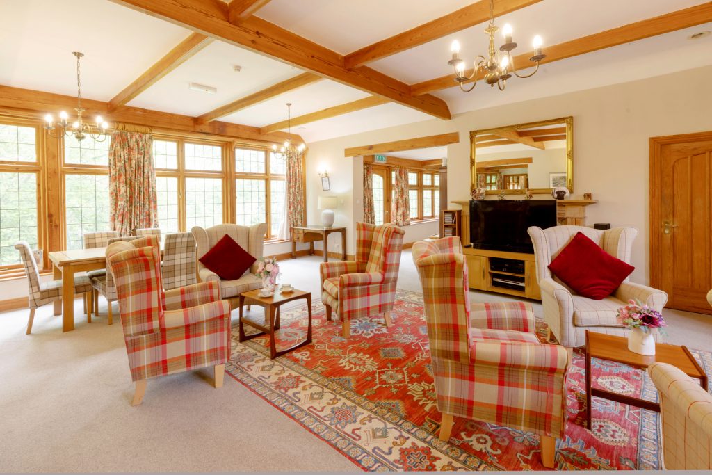 Broadacres country lounge with exposed beams and cosy sofas